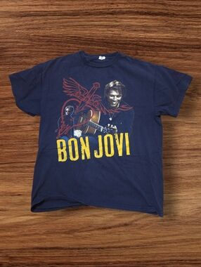 Bon Jovi  Navy Graphic Band Y2k Concert Tee Shirt